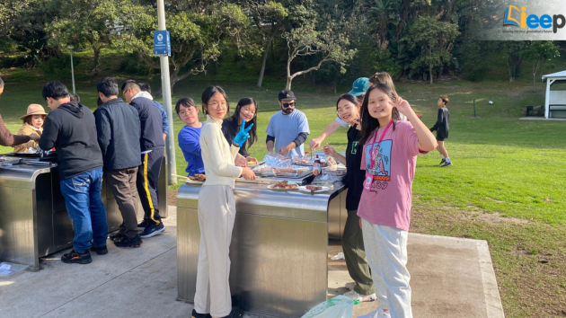 Hoạt động ngoại khóa BBQ ngoài trời